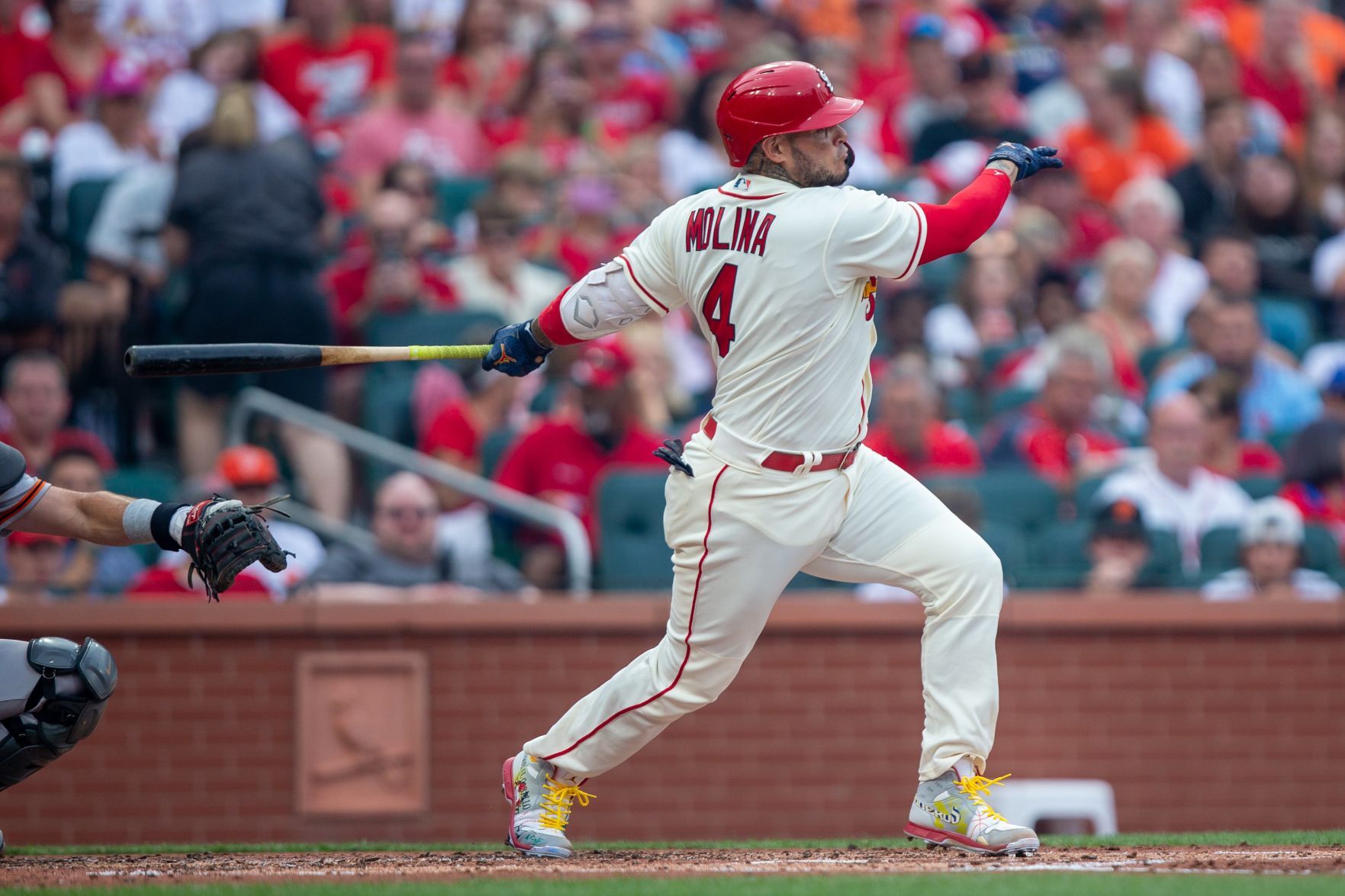 Cardinals try to even up series against Giants
